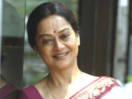 പ്രായം ചോദിക്കരുത്, രണ്ട് കുട്ടികളുടെ അമ്മയാണ്..; സറീന വഹാബ് ആ രഹസ്യം വെളിപ്പെടുത്തുന്നു