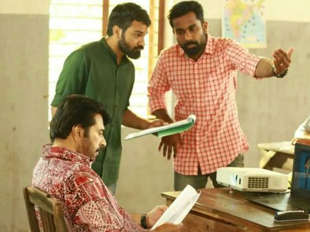 തലതൊട്ടപ്പന്‍മാര്‍ക്ക് നേരെ മുഖം തിരിച്ച് മമ്മൂട്ടി, പുതുമുഖങ്ങള്‍ക്ക് പിന്നാലെ പായുന്നു