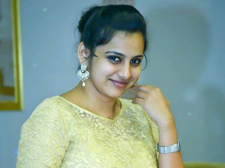 'എന്നെപ്പറ്റി പലതും അമ്മയോട് പറഞ്ഞു, അത് കേട്ട് നിർത്താതെ കരഞ്ഞിട്ടുണ്ട്'! ലിച്ചി തുറന്നു പറയുന്നു..