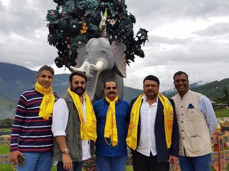 അലച്ചിനൊടുവില്‍ ആ സന്തോഷത്തിന്‍റെ കാരണം കണ്ടെത്തി.. പുതിയ മനുഷ്യനായെന്ന് മോഹന്‍ലാല്‍!