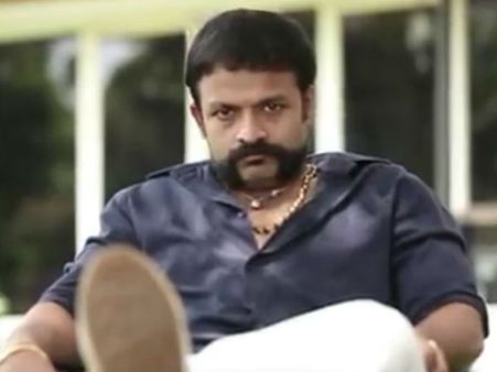 ഷാജി പാപ്പന്‍ തിരിച്ച് വരുന്നു... ജയസൂര്യയില്‍ നിന്നും ഷാജി പാപ്പനിലേക്കുള്ള രൂപാന്തരം ഇങ്ങനെ...