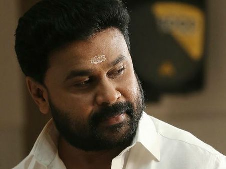 ദിലീപ് ജയിലിലായാലെന്താ, രാമനുണ്ണി പൊളിക്കുകയല്ലേ.. രാമലീല ആദ്യദിവസത്തെ കലക്ഷന്‍