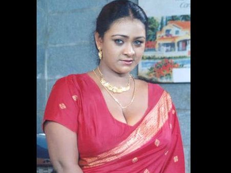 ഇരുപത് പേരെ പ്രണയിച്ചു... എന്നിട്ടും ഷക്കീലയ്ക്ക് ഈ ഗതികേട്.. ശരീരം വിൽക്കേണ്ടി വന്നിട്ടില്ല !!