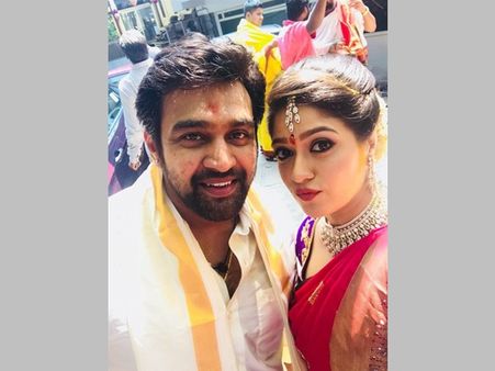 ഗോസിപ്പുകള്‍ യാഥാര്‍ത്ഥ്യമാക്കിയ വിവാഹം.. മേഘ്നയുടെ വിവാഹനിശ്ചയം കഴിഞ്ഞു.. ചിത്രങ്ങള്‍ കാണാം!