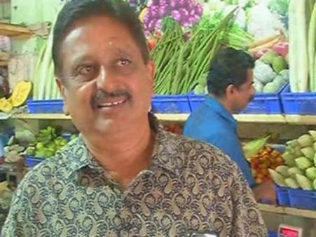 മമ്മൂട്ടിയുടെ ഹിറ്റ് സിനിമയുടെ നിര്‍മാതാവായിരുന്നു, ഇന്ന് ദോശ ഉണ്ടാക്കി ജീവിക്കുന്ന ഈ നന്ദകുമാര്‍!!