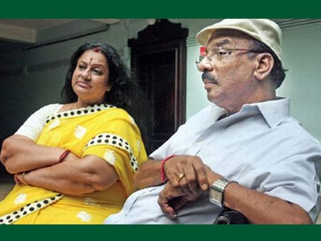 സിനിമയിലെയും ജീവിതത്തിലെയും പ്രിയപ്പെട്ട നായികയെ തനിച്ചാക്കി എെവി ശശി യാത്രയായി!