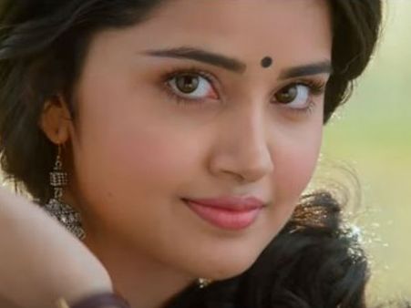 അനുപമയെ മലയാളത്തിന് നഷ്ടപ്പെട്ടു കഴിഞ്ഞു, ഇത് കണ്ടോ.. പുതിയ ചിത്രത്തിന്റെ ട്രെയിലര്‍