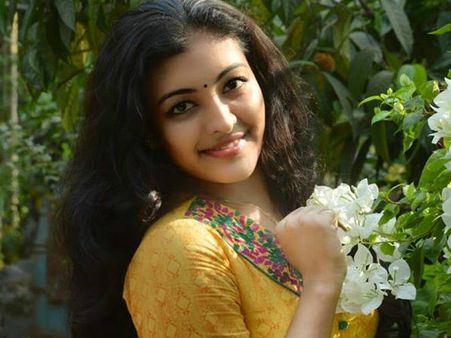 ഫേസ്ബുക്കില്‍ അശ്ലീല സന്ദേശമയച്ച യുവാവിന് പൃഥ്വിരാജിന്റെ നായിക കൊടുത്തത് എട്ടിന്റെ പണി!