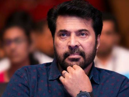 മമ്മൂട്ടി ചാന്‍സ് ചോദിച്ച് തെണ്ടുന്നു, നിര്‍മാതാക്കള്‍ ആരും നിര്‍മിക്കാന്‍ തയ്യാറായില്ല!!