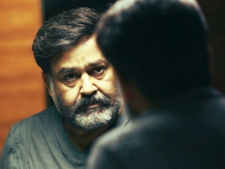 പുതുമ തെല്ലുമില്ല വില്ലന്... അരച്ചത് തന്നെ അരയ്ക്കുന്നു ബി ഉണ്ണികൃഷ്ണൻ! ശൈലന്റെ റിവ്യൂ...
