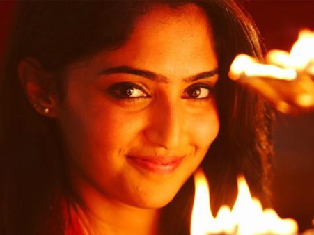 നിവിന്റെ നായികമാര്‍ക്കൊന്നും മലയാളത്തില്‍ തീരെ ആയുസില്ല, ദേ അതും പോയി!!!