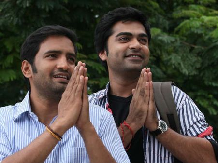 തമിഴ് നടന്‍ സന്താനത്തിന് ഒരു ഗോഡ് ഫാദര്‍ ഉണ്ട്! വെളിപ്പെടുത്തലിന് പിന്നിലെ കാരണം ഇതാണ്!!