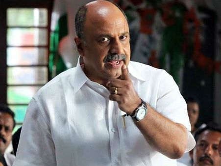 നടിയെ പിന്തുണച്ചുകൊണ്ടുള്ള സിദ്ധിഖിന്റെ പോസ്റ്റിന് മുട്ടന്‍ തെറി, മലരും 'പൂ'വും ഒക്കെയുണ്ട്!!