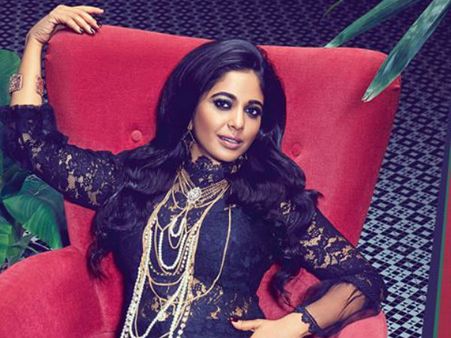 മേക്കോവര്‍ നടത്തി മുഖം തന്നെ മാറ്റിയ മലയാളി നടി, ഇതാരാണെന്ന് പറയാമോ?