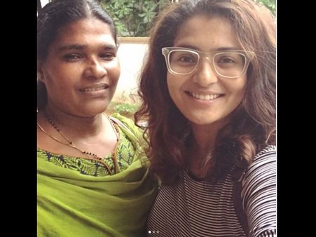 നിങ്ങളുടെ വീട്ടില്‍ സുജാതമാരുണ്ടോ? നടി പാര്‍വതിയുടെ വീട്ടിലുമൊരു സുജാതയുണ്ട്, സ്‌നേഹമുള്ളൊരു അമ്മ...