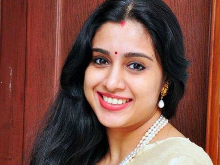 പ്രസവം കഴിഞ്ഞപ്പോള്‍ സംയുക്ത വര്‍മ്മയ്ക്ക് ഡിപ്രഷന്‍ ആയിരുന്നു; എന്തായിരുന്നു കാരണം?