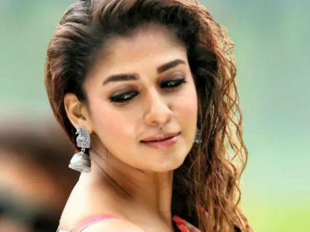 ചിത്രീകരണത്തിനിടയിലെ ഇടവേള ലേഡീ സൂപ്പര്‍ സ്റ്റാര്‍ എങ്ങനെ ആസ്വദിക്കുന്നുവെന്ന് അറിയാമോ?