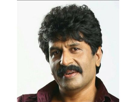 വേദികളെ പുളകം കൊള്ളിച്ച മിമിക്രിയുടെ താരരാജാവ് അബി അന്തരിച്ചു!!