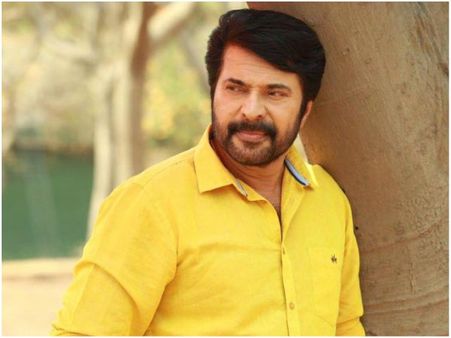 മാമാങ്കം, കുഞ്ഞാലി മരയ്ക്കാര്‍, കര്‍ണന്‍.. മമ്മൂട്ടി ഇതെന്തിനുള്ള പുറപ്പാടാണ്? ലക്ഷ്യം മോഹന്‍ലാലോ?