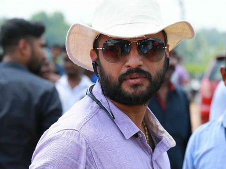 കസബ വിവാദം വീണ്ടും പുകയുന്നു, ജൂഡിന് പാര്‍വ്വതി നല്‍കിയ മറുപടി? ചോദിച്ച് വാങ്ങിയതല്ലേ?