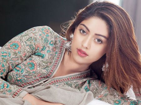 അനു ഇമ്മാനുവല്‍ ഭയങ്കര...ഭയങ്കര സന്തോഷത്തിലാണ്.. നടിയെന്ന നിലയില്‍ അഭിമാനിക്കുന്നു എന്ന് നടി