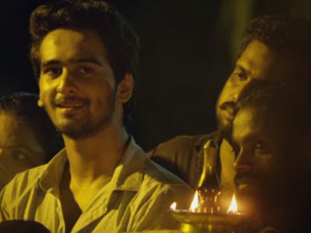 അബിയുടെ മകന്‍ വീണ്ടും, പ്രണയിച്ച് കരയിപ്പിക്കാനുള്ള വരവാണോ...?