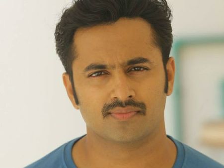 ചാനല്‍ ചര്‍ച്ചയ്ക്ക് ഇരയാകാന്‍ ഇല്ലെന്നേ ഉണ്ണി മുകുന്ദന്‍ പറഞ്ഞുള്ളൂ... അത് ഗുണ്ടായിസമല്ല!!!