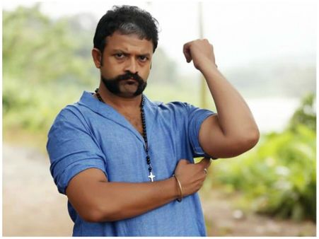 ലോജിക്കൊന്നുമില്ലെങ്കിലും ഷാജി പാപ്പനും പിള്ളേരും തകര്‍ത്തു! മള്‍ട്ടിപ്ലെക്‌സില്‍ നൂറ് ശതമാനം വിജയം