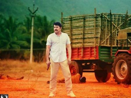 സ്വന്തം സിനിമയെ മാത്രം പിന്തുണച്ചാല്‍ പോര, ആദിയേയും വിജയിപ്പിക്കണം, മമ്മൂട്ടിയല്ലാതെ മറ്റാര് പറയും ഇ