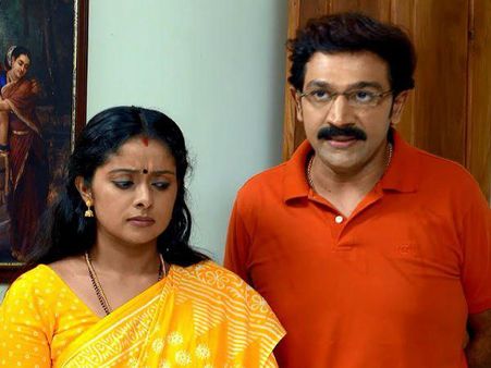 ബാലയെ ഇങ്ങനെ ഉപദ്രവിക്കരുത്, മോന്‍റെ അടി കൊള്ളാനുള്ള ജീവന്‍ അതിനില്ല, പ്രായമായവരുടെ പ്രാക്ക്!