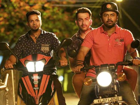 അമർ അക്ബർ അന്തോണി തമിഴിൽ; ത്രിമൂർത്തികൾക്ക് പകരം തമിഴിൽ ആരൊക്കെ, ഉദയനിധി പറയുന്നു