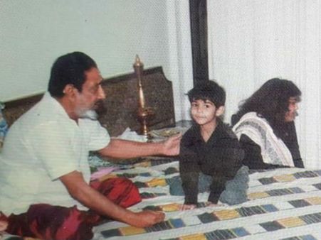 പ്രണവിന് ഈ ഒാട്ടവും ചാട്ടവും അന്നേയുണ്ട്, ആദിയെക്കുറിച്ച് ബാലചന്ദ്രമേനോന്‍റെ പോസ്റ്റ്, ഇത് കാണൂ!