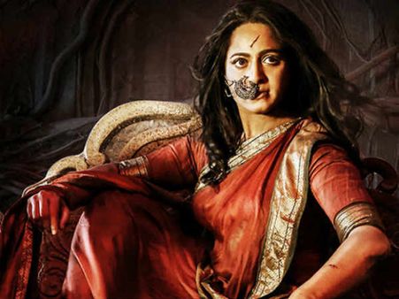 മാസ് ലുക്കിൽ കിടിലൻ പ്രകടനവുമായി അനുഷ്ക! ബാഗമതി കാണാനുള്ള പത്തു കാരണങ്ങൾ ഇവയെല്ലാം...