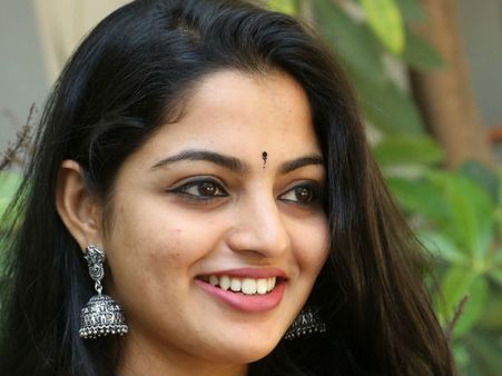 ദിലീപിന്റെ നായിക ഇന്നെവിടെ എത്തി എന്ന് കണ്ടോ.. മലയാളത്തിലേക്കിനി ഇല്ലേ..?