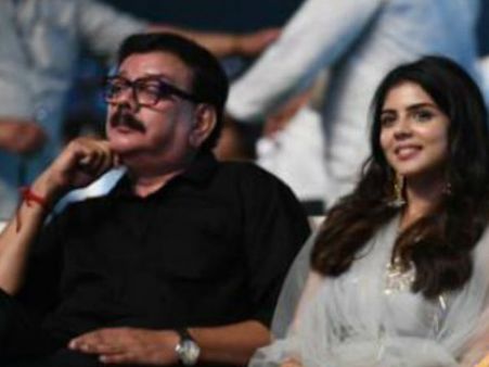 പ്രിയദര്‍ശന് കല്യാണി നല്‍കിയ പിറന്നാള്‍ സമ്മാനം, ഏതൊരച്ഛനും ആഗ്രഹിച്ചുപോവും!