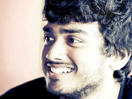 കാളിദാസന് പുതിയ ഓഫര്‍, കാര്‍ത്തിക് നരേന്റെ പുതിയ ചിത്രത്തില്‍!