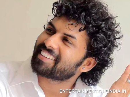 സണ്ണി വെയിനിന്റെ ഫ്രഞ്ചു വിപ്ലവത്തിലെ നായിക ആരാണെന്നോ?