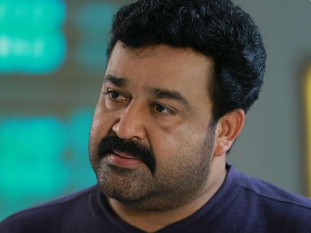 അപ്രതീക്ഷിതമായി ഒരാള്‍ നേരെ വന്നപ്പോള്‍ പേടിച്ചു, ഒഴിഞ്ഞു മാറിയതില്‍ വിഷമമുണ്ടെന്നും മോഹന്‍ലാല്‍!