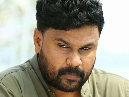 കമ്മാരന്റെ ഡബ്ബിംഗ് പുരോഗമിക്കുന്നു, പറഞ്ഞ ദിവസം തന്നെ തിയേറ്ററുകളിലേക്കെത്തും!