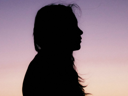 തീവണ്ടിയിൽ യുവനടിയെ അപമാനിക്കാൻ ശ്രമിച്ചു, ആരും സഹായിച്ചില്ല, ദുരനുഭവം തുറന്ന് പറ‍ഞ്ഞ് താരം