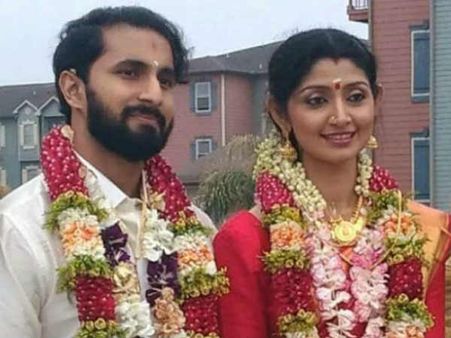 നടി ദിവ്യ ഉണ്ണി വീണ്ടും വിവാഹിതയായി, വരൻ ആരാണെന്ന് അറിയാമോ! ചിത്രം കാണാം..