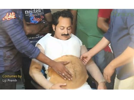 മോഹന്‍ലാലിന്റെ പിന്‍ഗാമി ഫഹദ് ഫാസില്‍ തന്നെ! പുതിയ മേക്കോവര്‍ മാജിക്കുമായി ഫഹദ്!