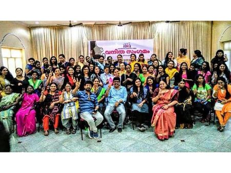 ഇതാണ് 'ഹീറോയിനിസം' സ്വയം മാറാന്‍ സന്നദ്ധരായ വനിതാ കൂട്ടായ്മയ്ക്ക് ആശംസകളുമായി ഡബ്ല്യൂസിസി!