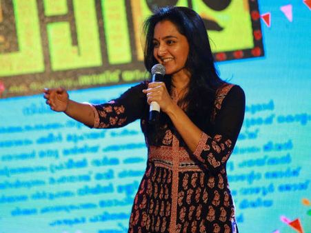 എന്റെയും നിങ്ങളുടെയും ചങ്കല്ല ചങ്കിടിപ്പാണ് ലാലേട്ടൻ! മഞ്ജു വാര്യര്‍ അങ്ങനെ പറയാനും കാരണമുണ്ട്..