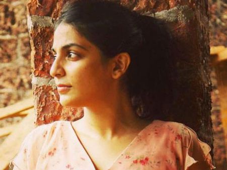 മൈഥിലിയുടെ രണ്ടാം വരവ് ഗംഭീരം, പാതിരകാലം തീയേറ്ററുകളിലേയ്ക്ക്...., ട്രെയിലർ കാണാം