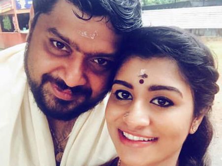 ഇത്രയും പ്രതീക്ഷിച്ചില്ല! മിഥുന്റെ ഭാര്യക്ക് കോമഡി ഉത്സവത്തിന്റെ പിറന്നാൾ സമ്മാനം! വീഡിയോ കാണാം!