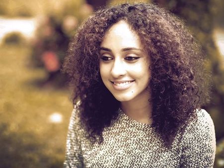 'പാഡ്മാന്‍ ചലഞ്ച്' വൈറല്‍, മൂക്കുചീറ്റല്‍ മത്സരവുമായി പേളിമാണിയും രംഗത്ത്