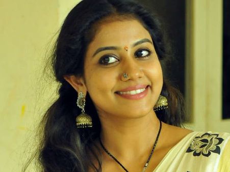 19 ദിവസത്തെ ദാമ്പത്യം, മനോവേദന സഹിച്ച ആ മൂന്ന് മാസത്തെ കുറിച്ചും വിവാഹ മോചനത്തെ കുറിച്ചും രചന