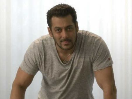 അവസാനം പെൺകുട്ടിയെ കണ്ടെത്തിയെന്ന് സൽമാന്റെ ട്വീറ്റ്! താരം കണ്ടെത്തിയ സുന്ദരി ആരാണെന്ന് അറിയാമോ?