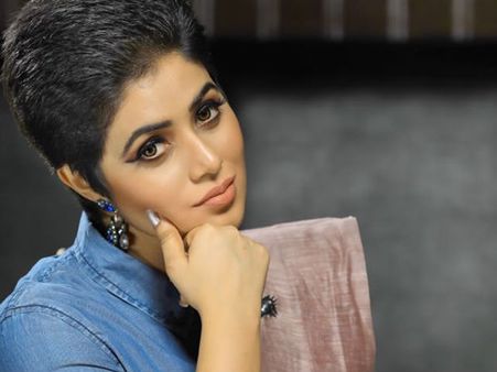 ഒരു കുട്ടനാടന്‍ ബ്ലോഗിലെ ഷംന കാസിമിന്റെ കഥാപാത്ര രഹസ്യം!!